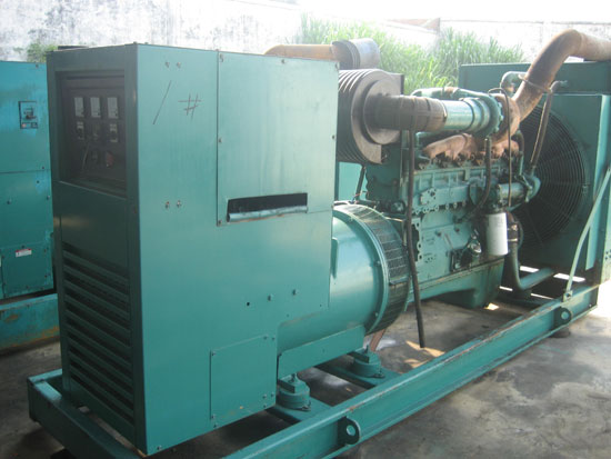 排浦镇租赁发电机- 发电机碳刷磨损的原因是什么