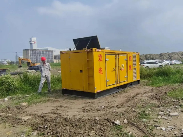 排浦镇200KW柴油发电机机组每小时的油耗量受哪些因素影响？