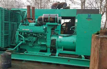 排浦镇发电机组如何判断水冷式机油散热器内部是否需要清洗?