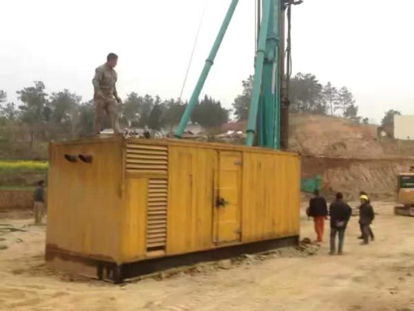 排浦镇如何判断水冷式机油散热器密封件是否需要更换?